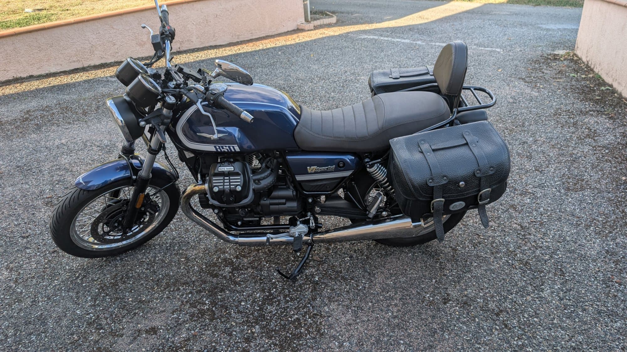 Moto Guzzi v7 spécial 850