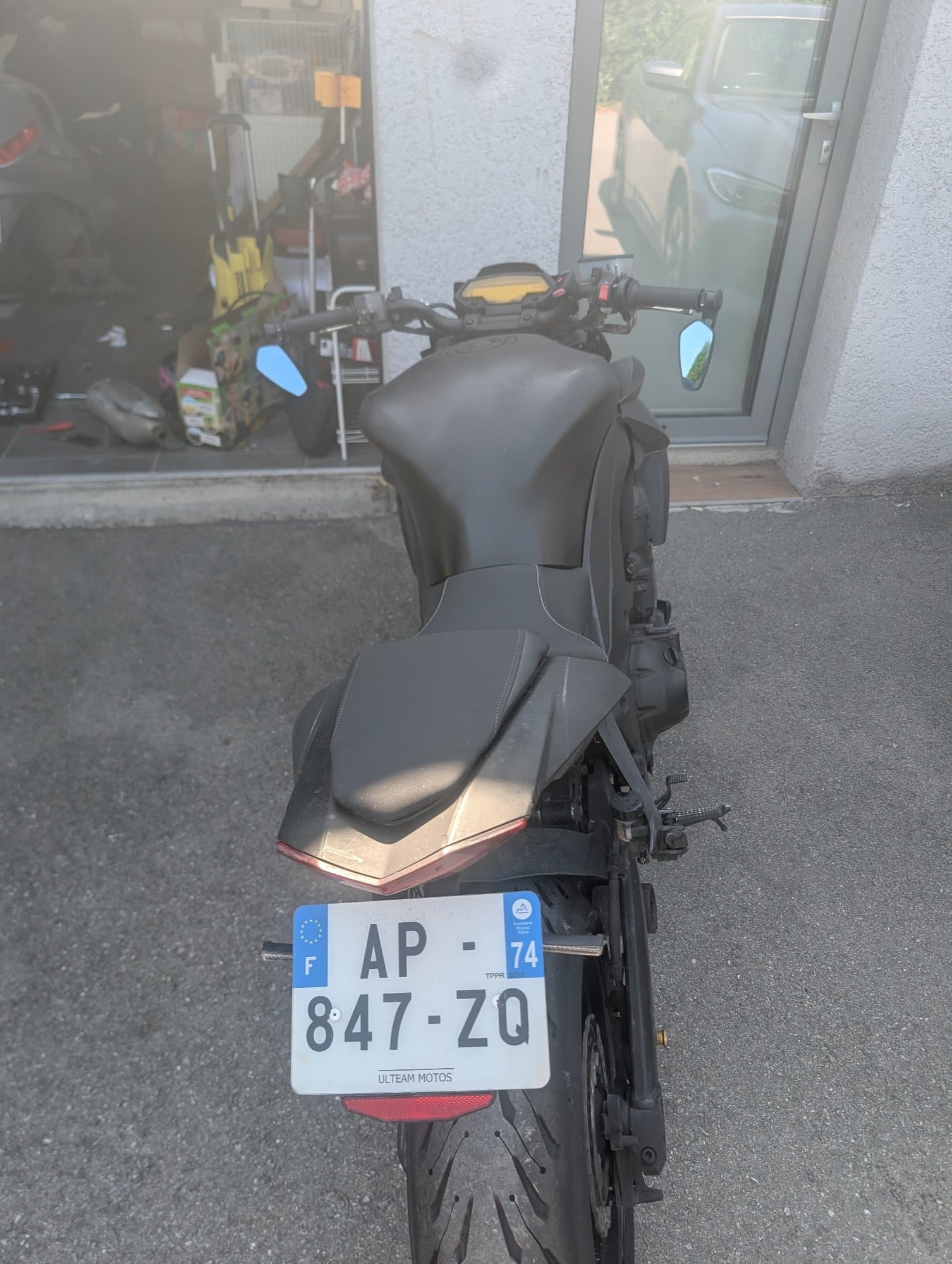 Kawasaki z1000 noir — photo 1 sur 3